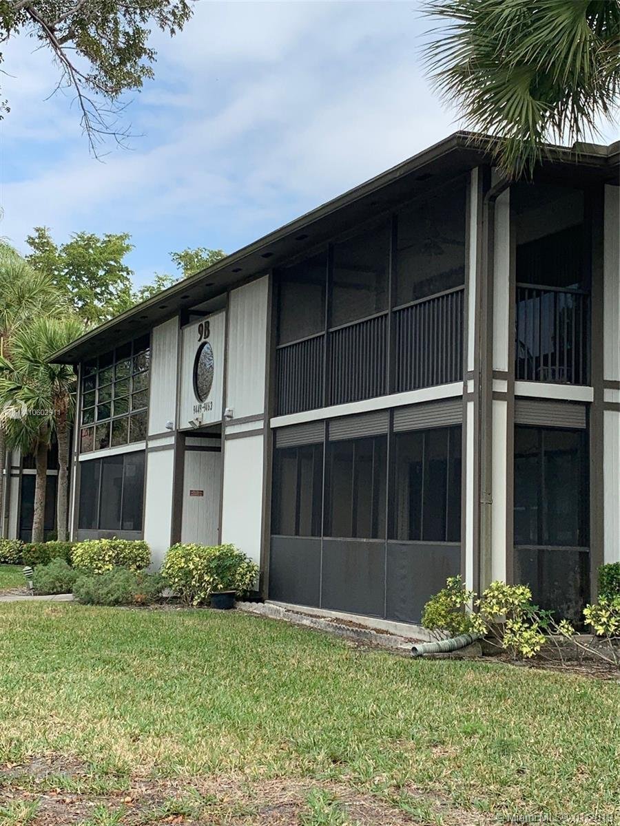 9459 W McNab Rd # 215 Tamarac, FL 33321-3019