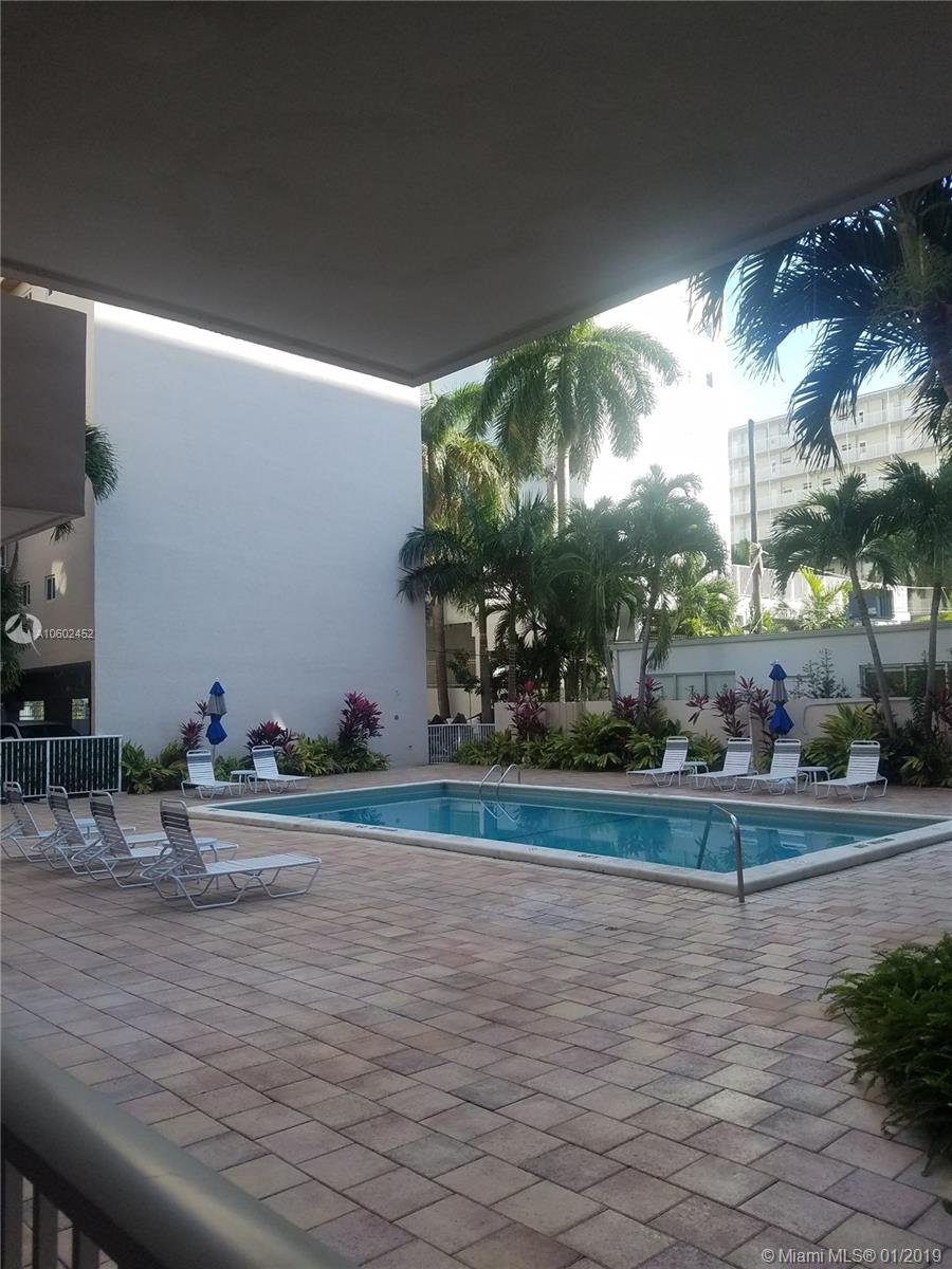 1665 Bay Rd # #415 MIAMI BEACH, FL 33139-2312