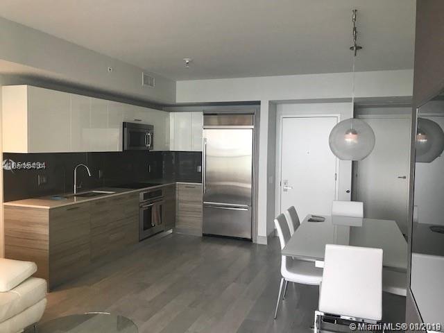 1300 Brickell Bay Dr # 2809 MIAMI, FL 33131-3397